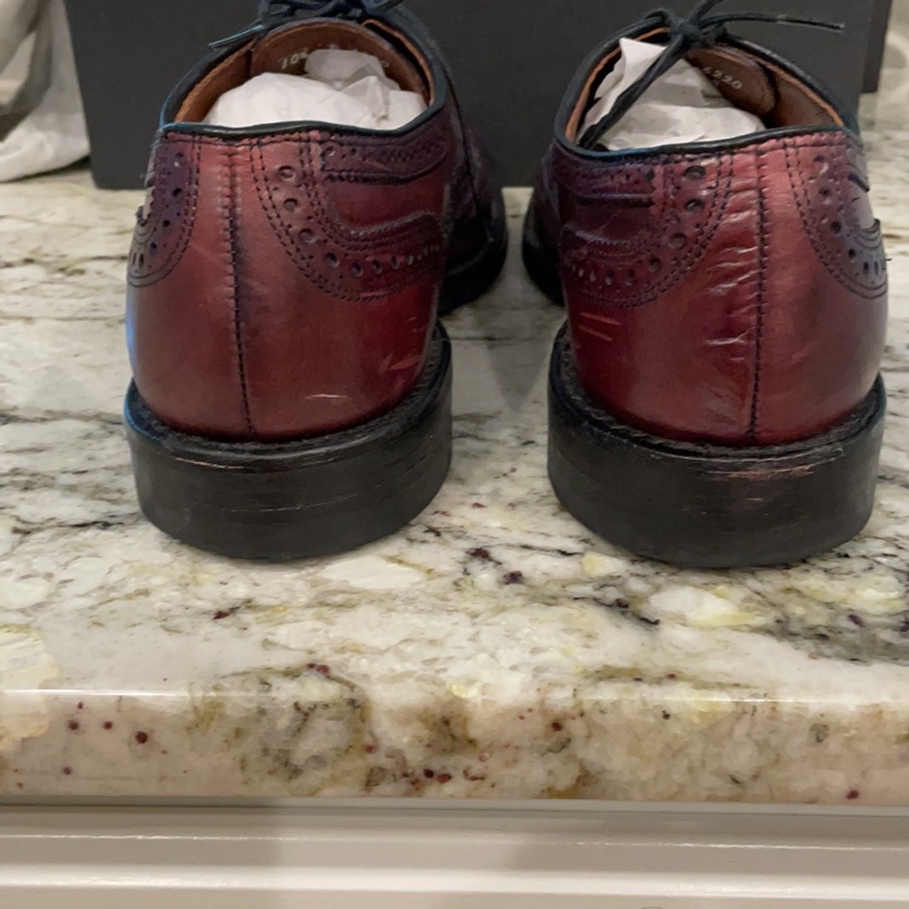Allen Edmonds Men's Burgundy Wingtip Oxfords - Picture 13 of 16